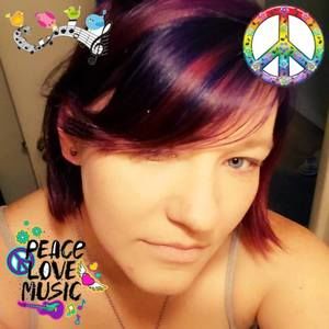 Meet your Posher, Manda